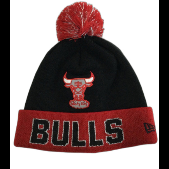 New Era Hat Unisex One Size Black Red Chicago Bulls Windy City Pompom Beanie - Picture 5 of 9